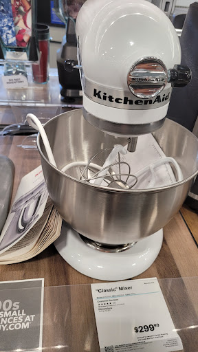 Electronics Store «Best Buy», reviews and photos, 12765 Harper Village Dr #160, Battle Creek, MI 49014, USA