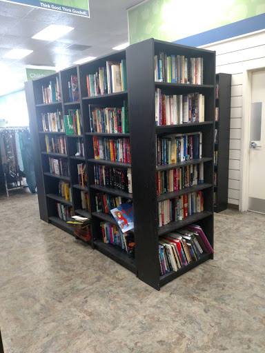 Thrift Store «Goodwill, Serving the People of Southern Los Angeles County», reviews and photos, 800 W Pacific Coast Hwy, Long Beach, CA 90806, USA