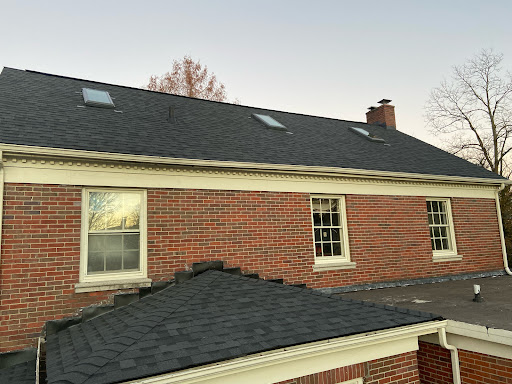 Roofing Contractor «Lexington Blue», reviews and photos, 287 Pasadena Dr, Lexington, KY 40503, USA