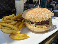 Hamburger du Restaurant OCTOPUS à Biarritz - n°2