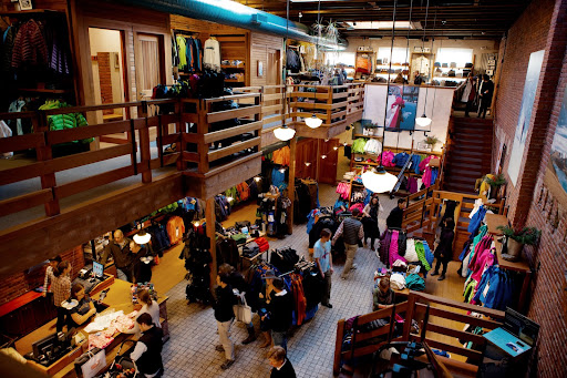 Clothing Store «Patagonia Boston», reviews and photos, 346 Newbury St, Boston, MA 02115, USA