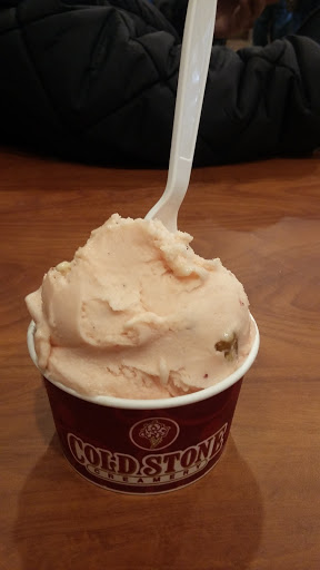 Ice Cream Shop «Cold Stone Creamery», reviews and photos, 7971 N Blackstone Ave, Fresno, CA 93720, USA