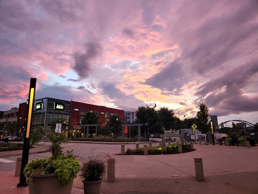 Camping Store «REI», reviews and photos, 412 S 27th St, Pittsburgh, PA 15203, USA