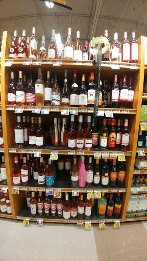 Grocery Store «Hannaford Supermarket», reviews and photos, 5 Hannaford Dr, York, ME 03909, USA