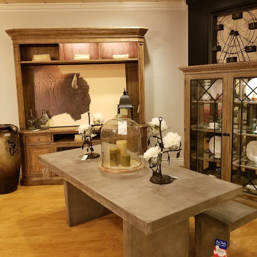 Furniture Store «Louis Shanks Furniture - Austin», reviews and photos, 2930 W Anderson Ln, Austin, TX 78757, USA