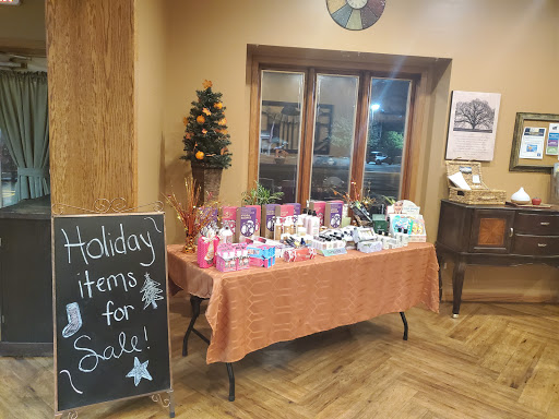 Beauty Salon «Omni Salon Spa & Fitness», reviews and photos, 1910 Sheridan Rd, Zion, IL 60099, USA