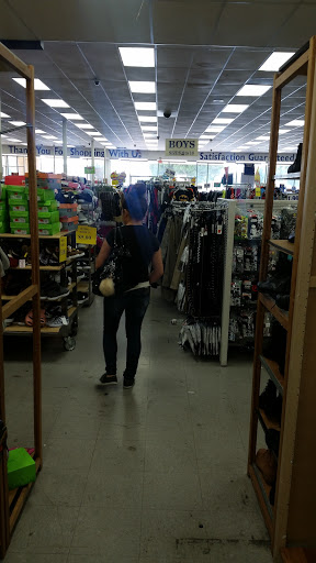 Discount Store «Factory 2-U (Fallas Discount Stores)», reviews and photos, 9691 Chapman Ave, Garden Grove, CA 92841, USA