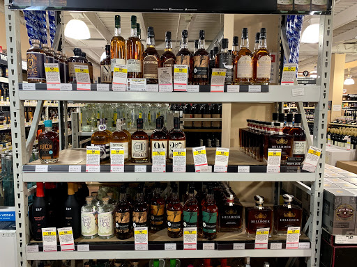 Wine Store «Westchester Wine Warehouse», reviews and photos, 53 Tarrytown Rd, White Plains, NY 10607, USA