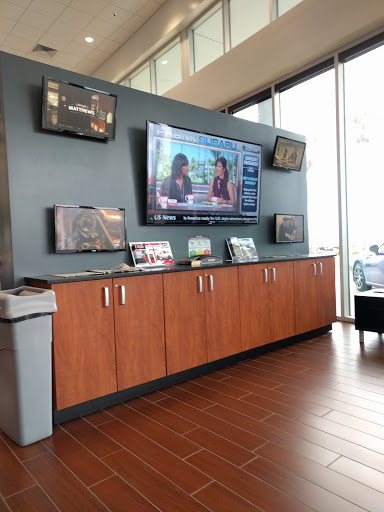 Subaru Dealer «Frank Subaru», reviews and photos