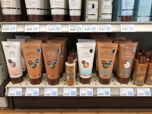 Health Food Store «Fruitful Yield», reviews and photos, 135 N Addison Ave, Elmhurst, IL 60126, USA