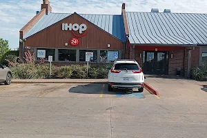 IHOP image