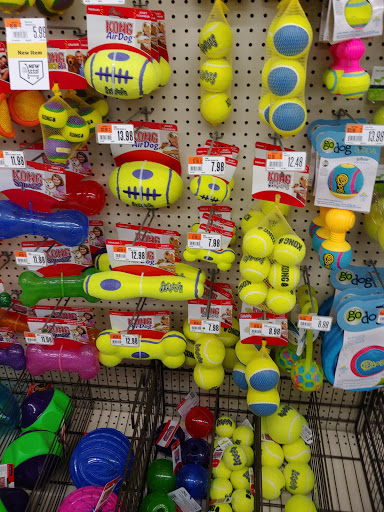 Pet Supply Store «Pet Supplies Plus», reviews and photos, 18610 W Bluemound Rd, Brookfield, WI 53045, USA