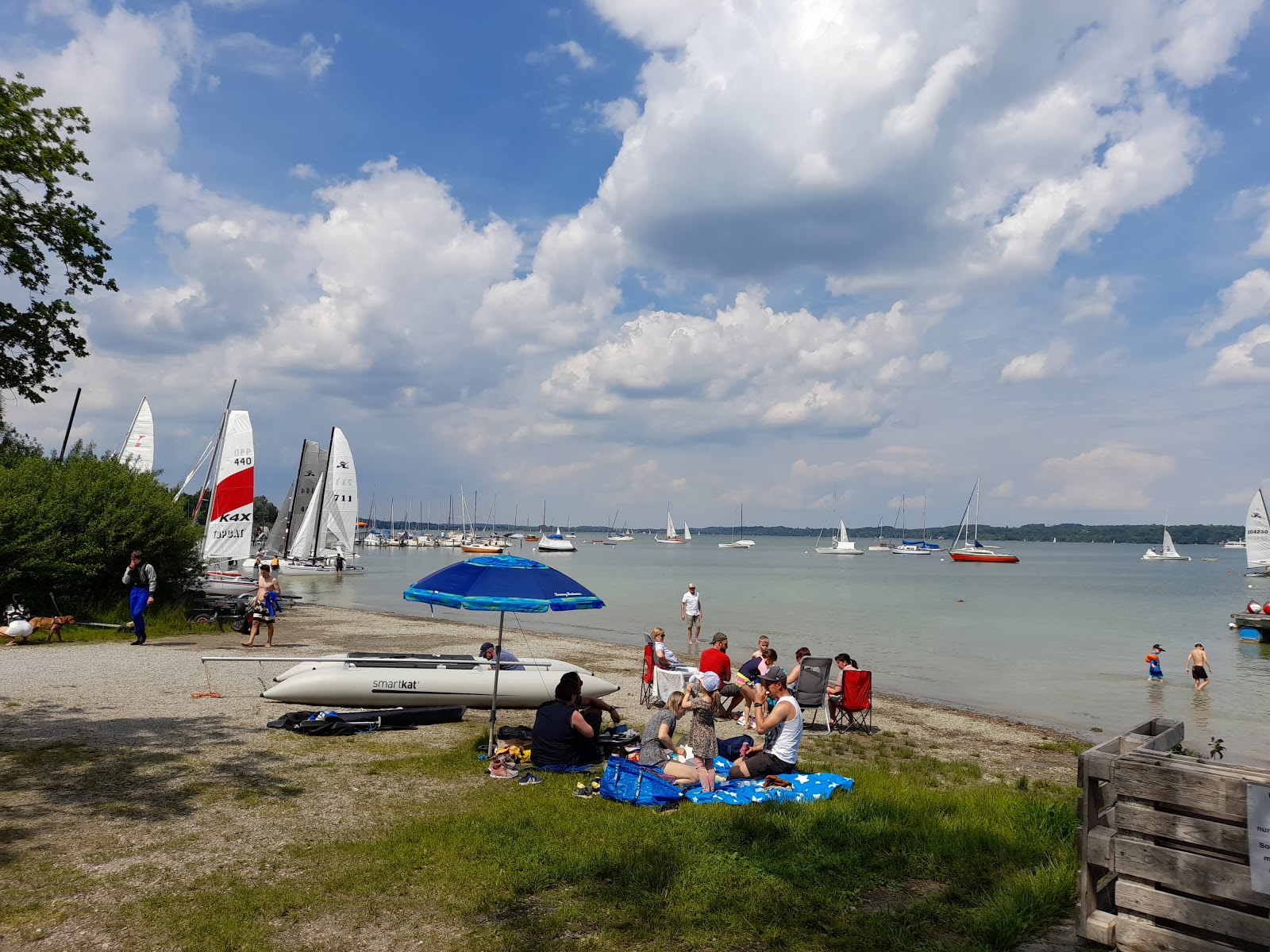 Photo de Strand im Uttinger Freizeitgelande avec un rivage spacieux