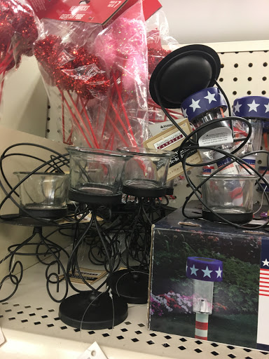 Dollar Store «Dollar Tree», reviews and photos, 900 San Fernando Rd, San Fernando, CA 91340, USA