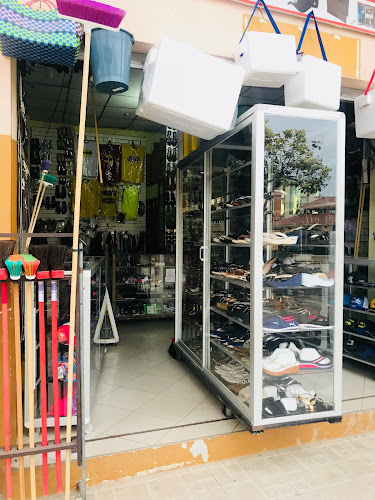 Comercial Jiménez - Tienda de ropa