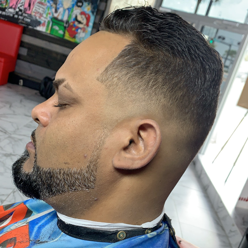 Barber Shop «Hair Junkies Hair Studio», reviews and photos, 224 E Silver Springs Blvd, Ocala, FL 34470, USA