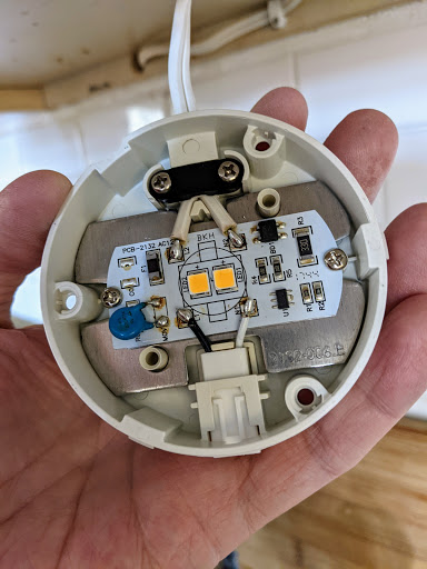 Car Battery Store «Batteries Plus Bulbs», reviews and photos, 29 E Padonia Rd, Timonium, MD 21093, USA