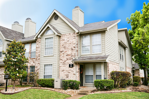 Plano Park Townhomes