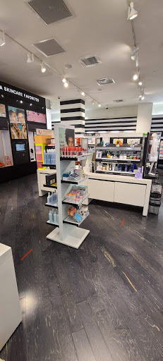 Cosmetics Store «SEPHORA», reviews and photos, 100 Cambridgeside Pl, Cambridge, MA 02141, USA