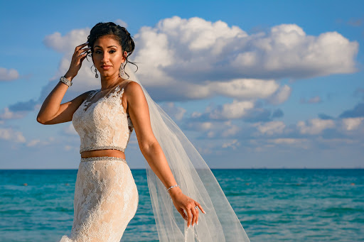 Bridal Shop «Parvani Vida», reviews and photos, 7107 S Texas 6, Houston, TX 77083, USA