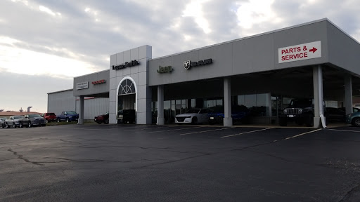 Car Dealer «Lucas-Smith Chrysler Center», reviews and photos, 1600 Parkway W, Festus, MO 63028, USA