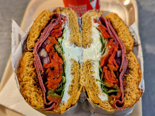 Photo n°16 de BAGELSTEIN • Bagels & Coffee shop à Bordeaux ()