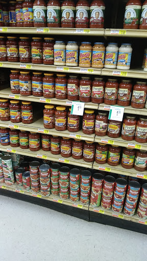 Supermarket «Foodland», reviews and photos, 103 W 1st St, Tuscumbia, AL 35674, USA