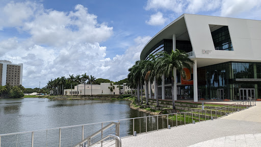 Book Store «University of Miami Bookstore», reviews and photos, 1306 Stanford Dr, Coral Gables, FL 33146, USA