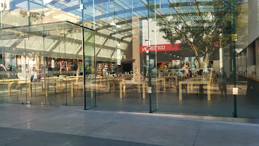 Computer Store «Apple Third Street Promenade», reviews and photos, 1415 3rd Street Promenade, Santa Monica, CA 90401, USA
