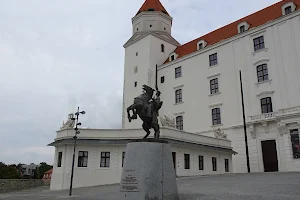 Equestrian statue of Svätopluk image