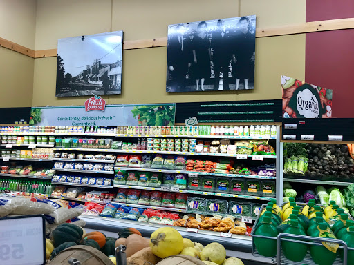Grocery Store «Butera Market», reviews and photos, 600 Pearson Dr, Genoa, IL 60135, USA