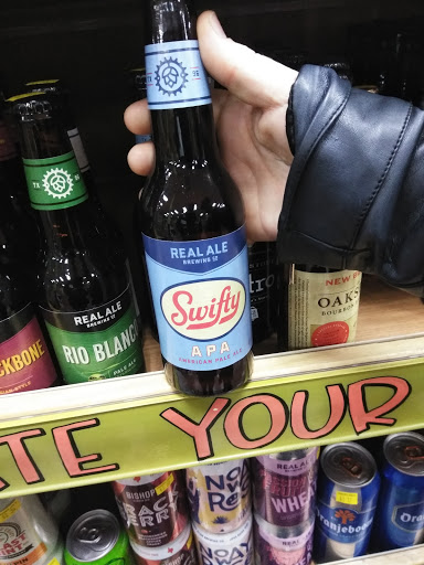 Shopping Mall «Quadrangle Shopping Center», reviews and photos, 2828 Routh St #500, Dallas, TX 75201, USA