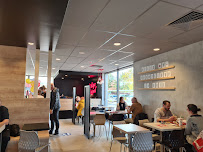 Atmosphère du Restaurant KFC Montevrain à Chanteloup-en-Brie - n°13