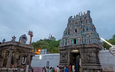 Thiruneermalai Temple Tank image