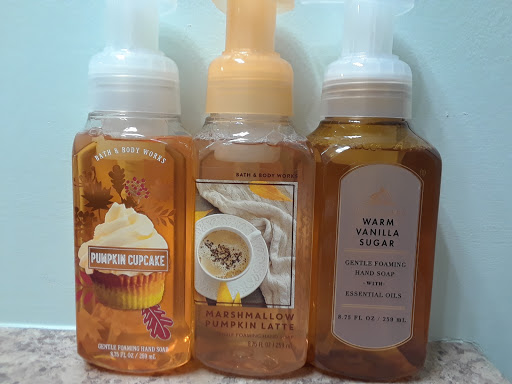 Beauty Supply Store «Bath & Body Works», reviews and photos, 495 Prime Outlets Boulevard, Hagerstown, MD 21740, USA