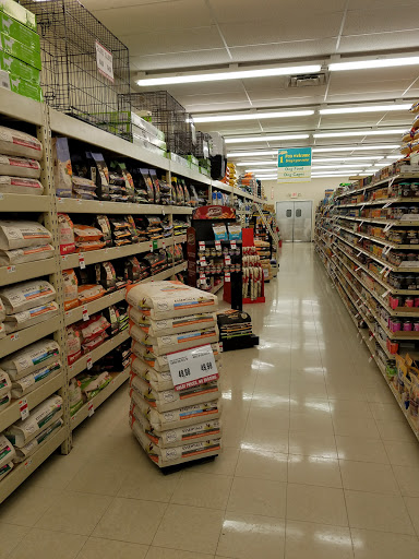 Pet Supply Store «Pet Supplies Plus», reviews and photos, 887 N Lexington-Springmill Rd, Mansfield, OH 44906, USA