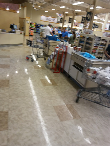 Grocery Store «Food Lion», reviews and photos, 1200 Beaver Brook Plz, New Castle, DE 19720, USA