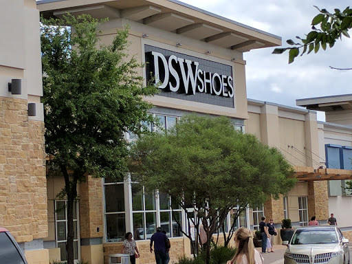 Shoe Store «DSW Designer Shoe Warehouse», reviews and photos, 10515 N Mopac Expy, Austin, TX 78759, USA
