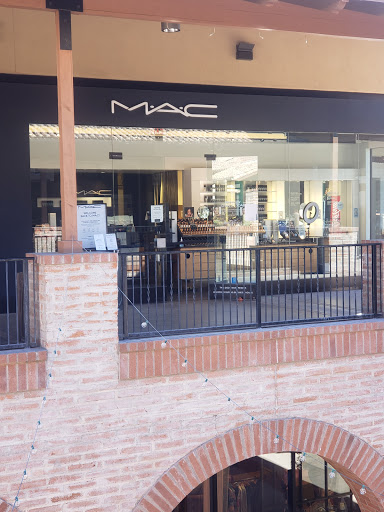 MAC Cosmetics