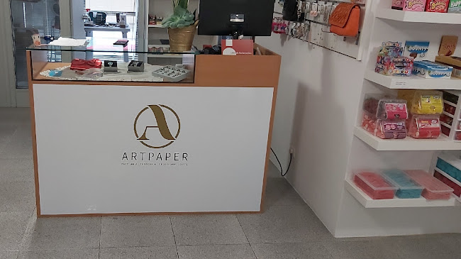 Avaliações doARTPAPER em Oliveira de Azeméis - Livraria