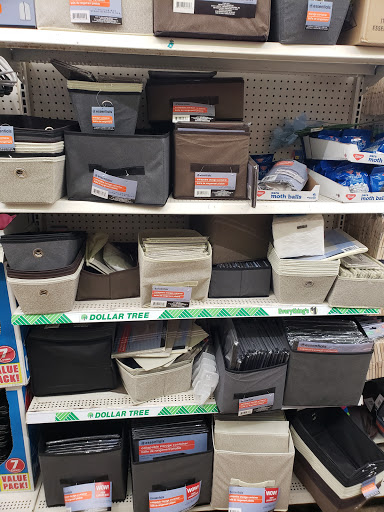 Dollar Store «Dollar Tree», reviews and photos, 39 N Lansdowne Ave #45, Lansdowne, PA 19050, USA