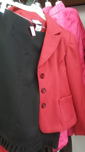 Thrift Store «Lake June Thrift», reviews and photos, 9024 Lake June Rd, Dallas, TX 75217, USA