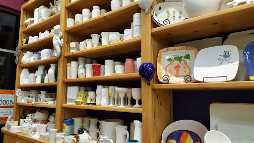 Pottery manufacturer Plano