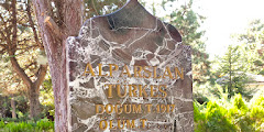 Alparslan Türkeş Kabri