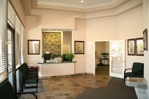 River Lakes Dental Group and Orthodontics