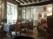 Atmosphère du Restaurant français Au Vieux Marly à Marly-le-Roi - n°7