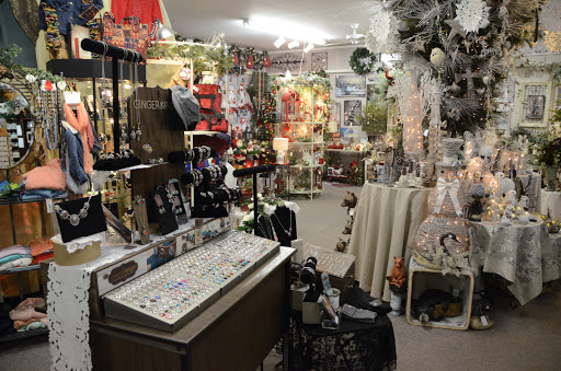 Gift Shop «Seasons Of The Heart Gift Shoppe», reviews and photos, 2115 E 67th St, Anderson, IN 46013, USA