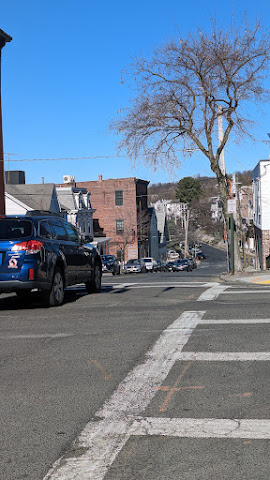 Donovan Glass by null