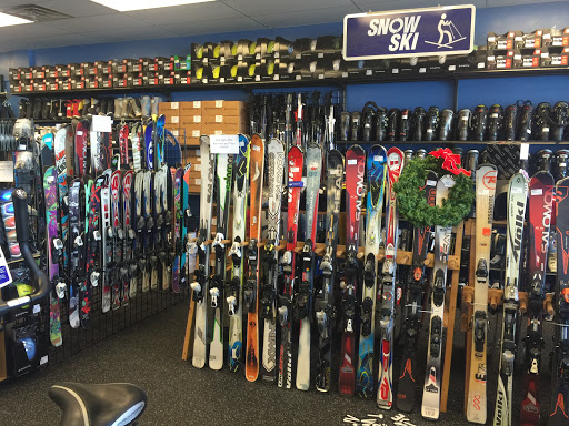 Sporting Goods Store «Play It Again Sports - Twinsburg, OH», reviews and photos, 8870 Darrow Rd, Twinsburg, OH 44087, USA