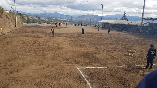 Opiniones de Cancha Barrial De Lalagachi Alto en Quito - Campo de fútbol